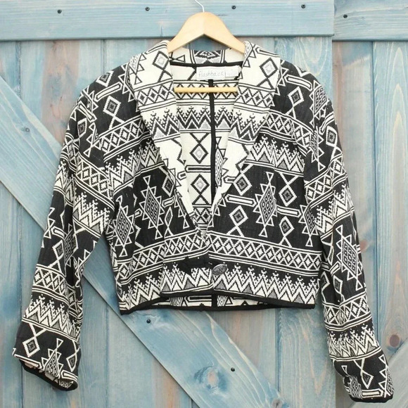 Vintage Flashback Black and White Southwest Tapestry Boho Jacket Bolero Size Med - Picture 1 of 9
